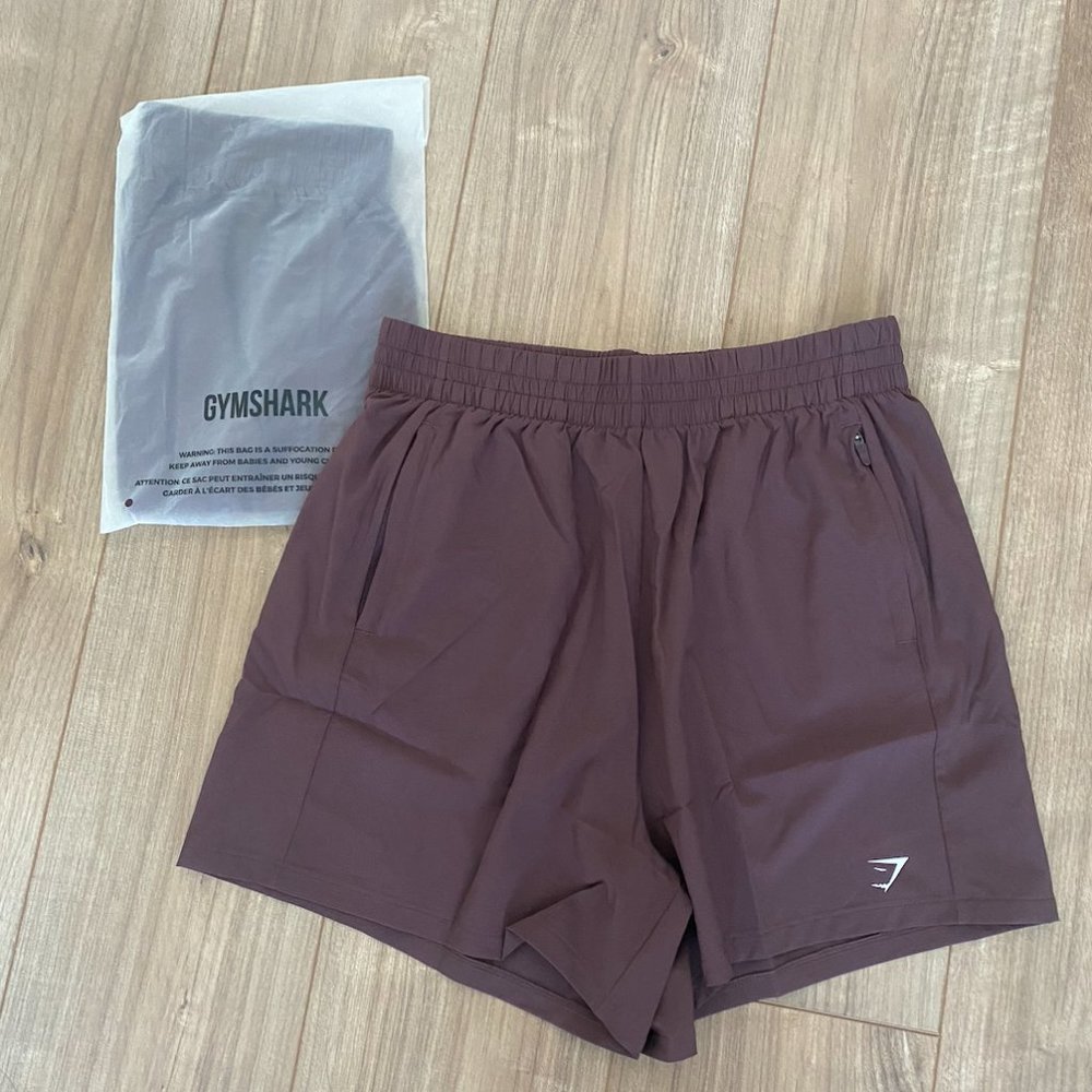 Brand new Gymshark WOVEN POCKET SHORTS - Chocolate Brown